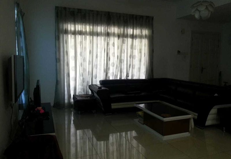 Jalan Kemuning Damai 32/147