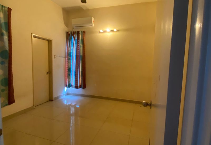 Jalan Kemuning Damai 32/147