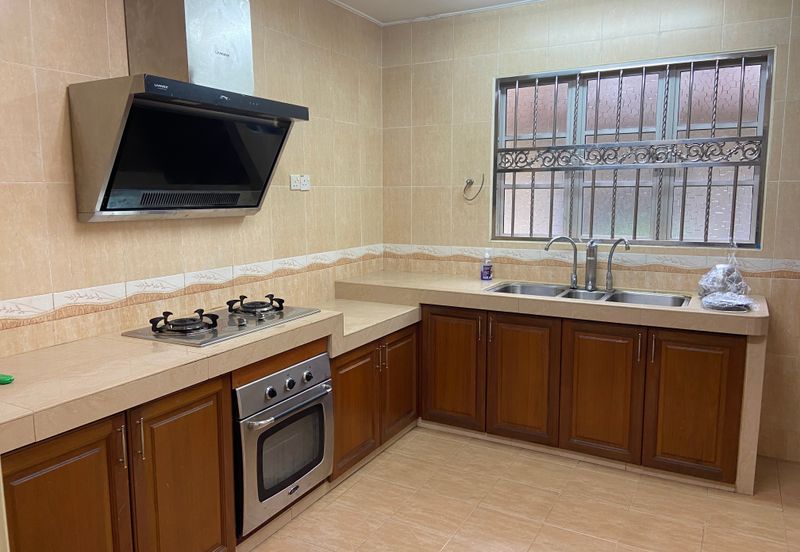 Jalan Anggerik Doritis 31/127