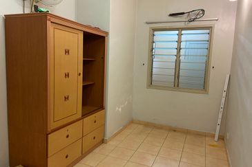 Jalan Anggerik Doritis 31/127