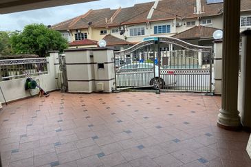 Jalan Anggerik Doritis 31/127