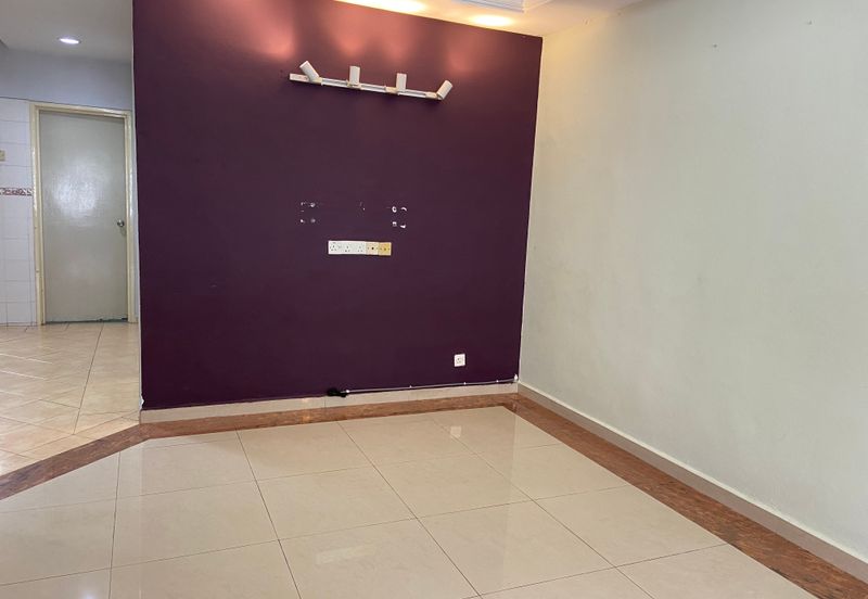 Jalan Anggerik Doritis 31/127