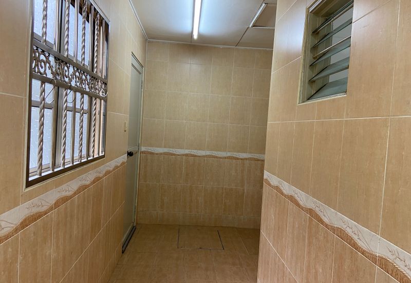 Jalan Anggerik Doritis 31/127