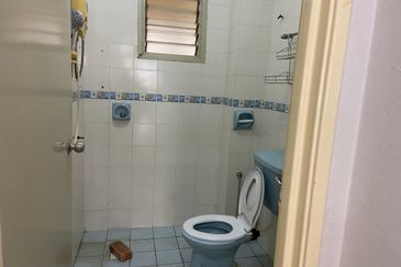 Jalan Anggerik Doritis 31/127