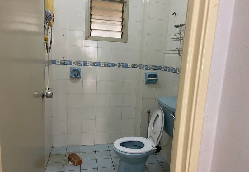 Jalan Anggerik Doritis 31/127