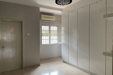 Jalan Anggerik Doritis 31/127