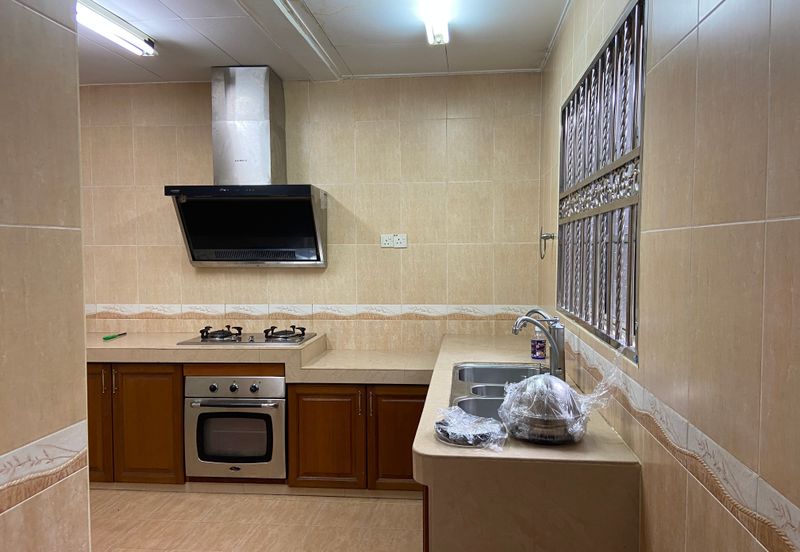 Jalan Anggerik Doritis 31/127