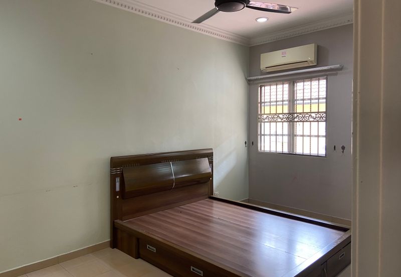 Jalan Anggerik Doritis 31/127