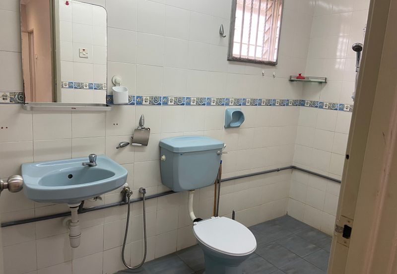 Jalan Anggerik Doritis 31/127