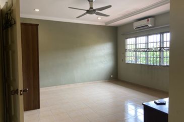 Jalan Anggerik Doritis 31/127