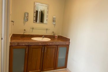 Jalan Anggerik Doritis 31/127