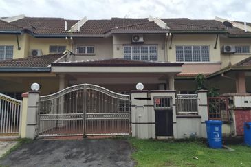 Jalan Anggerik Doritis 31/127