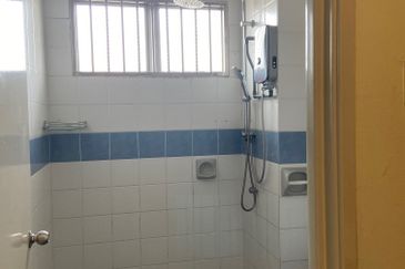 Jalan Anggerik Doritis 31/127