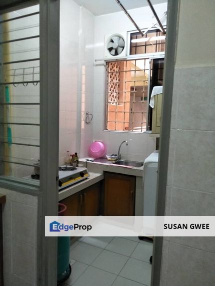 Seroja Apartment Bukit Jelutong for sale partially furnished , Selangor, Shah Alam