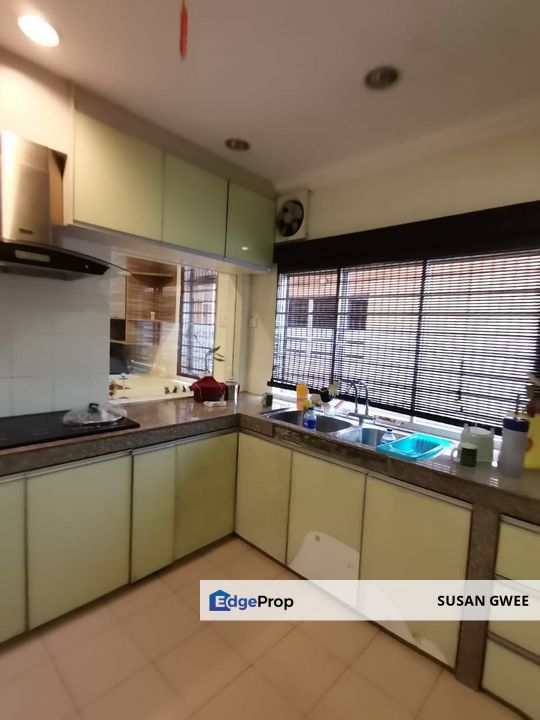 Kemuning Bayu Kemuning Utama 2 storey endlot house for sale move in condition, Selangor, Shah Alam