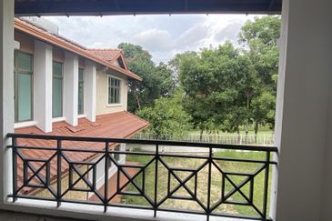 Jalan Anggerik Eria 31/109