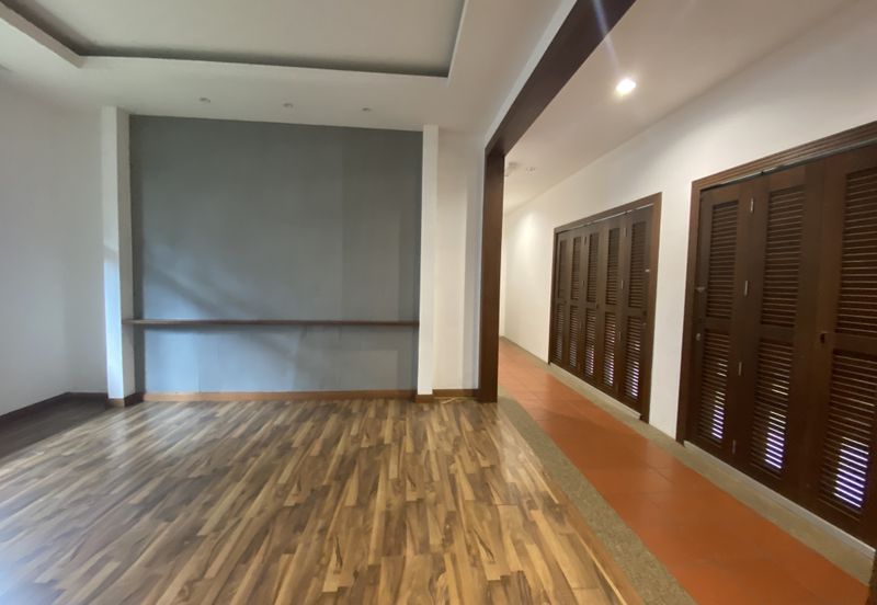 Jalan Anggerik Eria 31/109