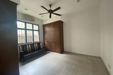 Jalan Anggerik Eria 31/109