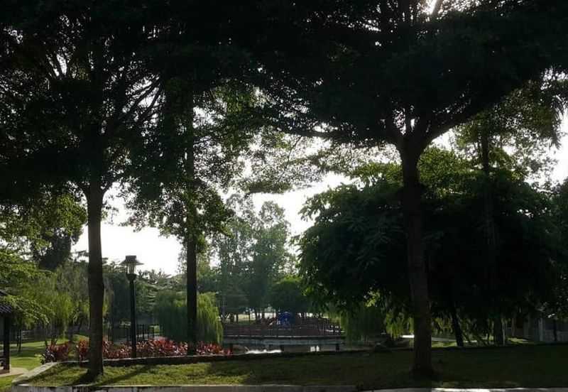 Jalan Bukit Kemuning 