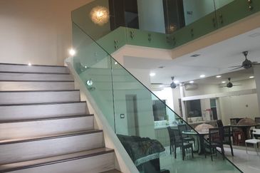 Canal Garden Kota Kemuning double storey super link house for sale gated and guarded community facing south 