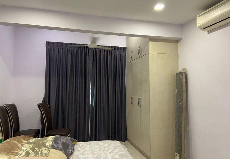 Jalan Kemuning Damai 32/147