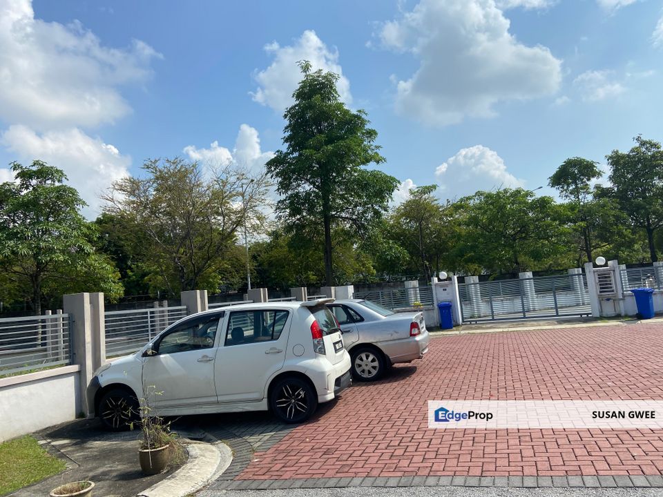 Kemuning Damai Kemuning Utama double storey link corner house for sale gated and guarded fully renovated and extended with MBSA approval, Selangor, Shah Alam