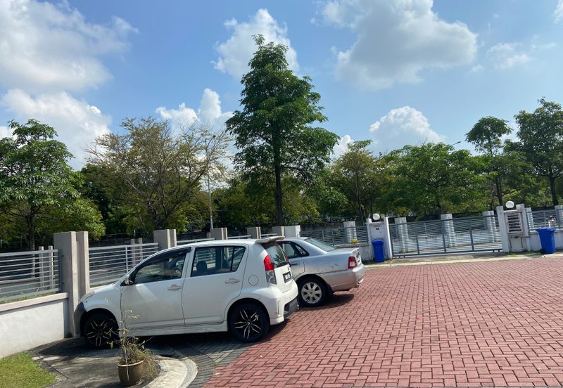 Jalan Kemuning Damai 32/147