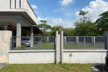 Jalan Kemuning Damai 32/147