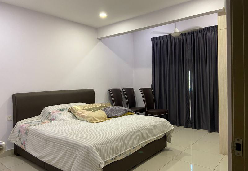 Jalan Kemuning Damai 32/147