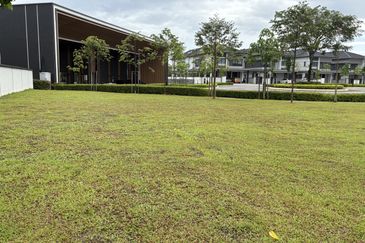 Freesia Residences @ Tropicana Aman