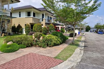 The Royale@ Amverton Park