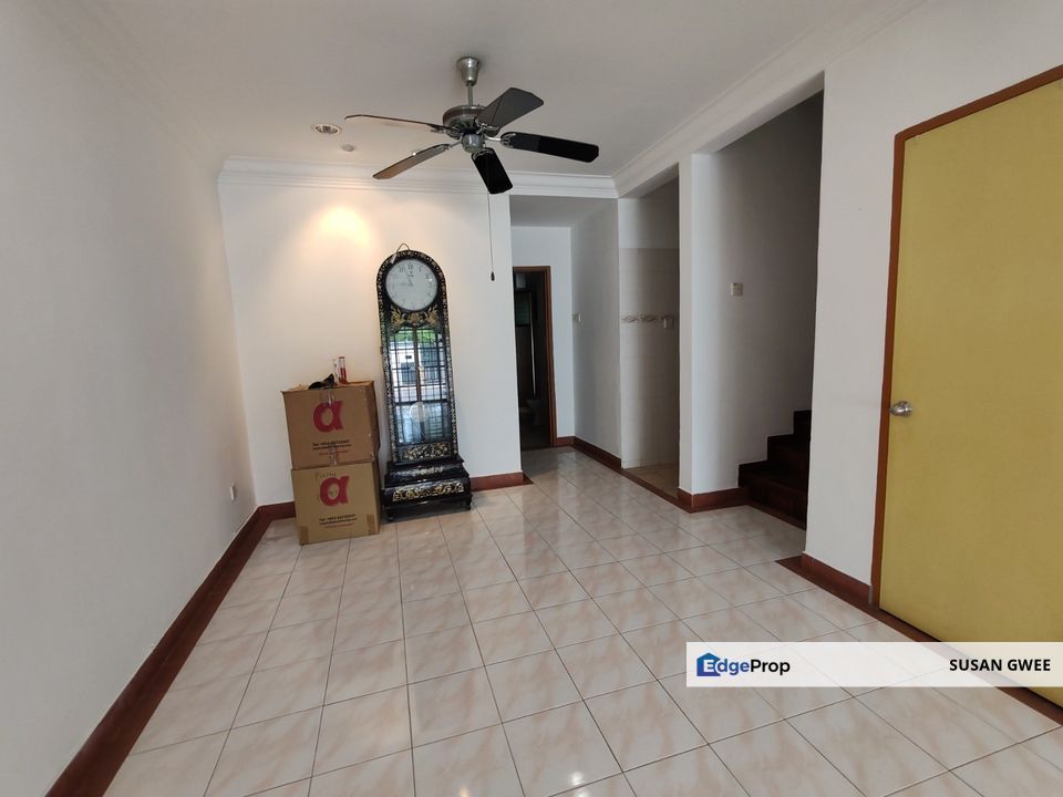  Freehold double storey house for sale fully extended kitchen and fully renovated, Selangor, Kota Kemuning