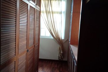 Jalan Anggerik Eria 31/104C