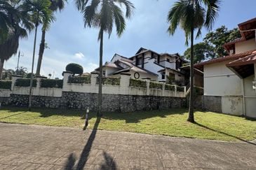 Jalan Anggerik Eria 31/104C