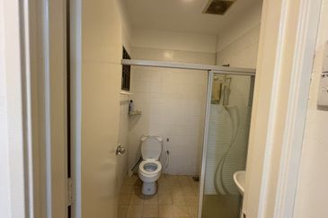 Canal Gardens, Kota Kemuning