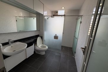 Canal Gardens, Kota Kemuning