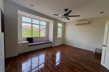 Canal Gardens, Kota Kemuning