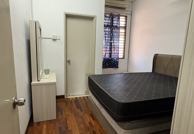 Canal Gardens, Kota Kemuning