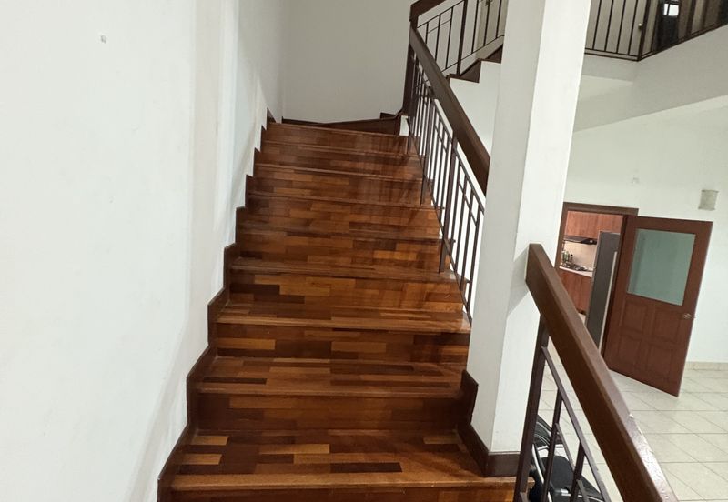 Canal Gardens, Kota Kemuning