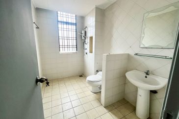 Canal Gardens, Kota Kemuning