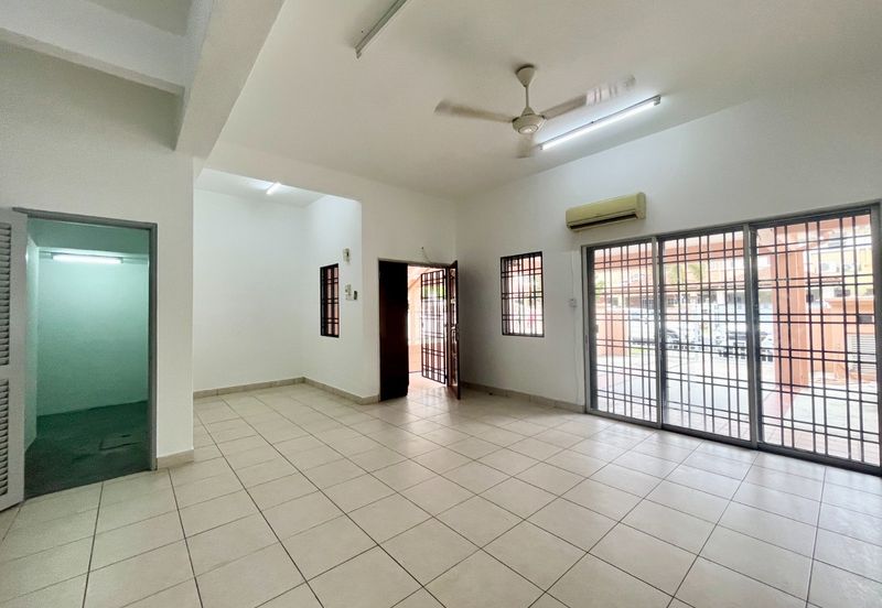 Canal Gardens, Kota Kemuning