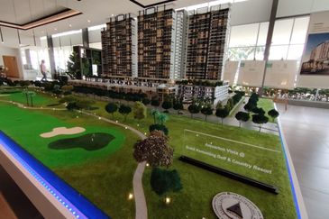 Pre launch project at Bukit Kemuning for sake 