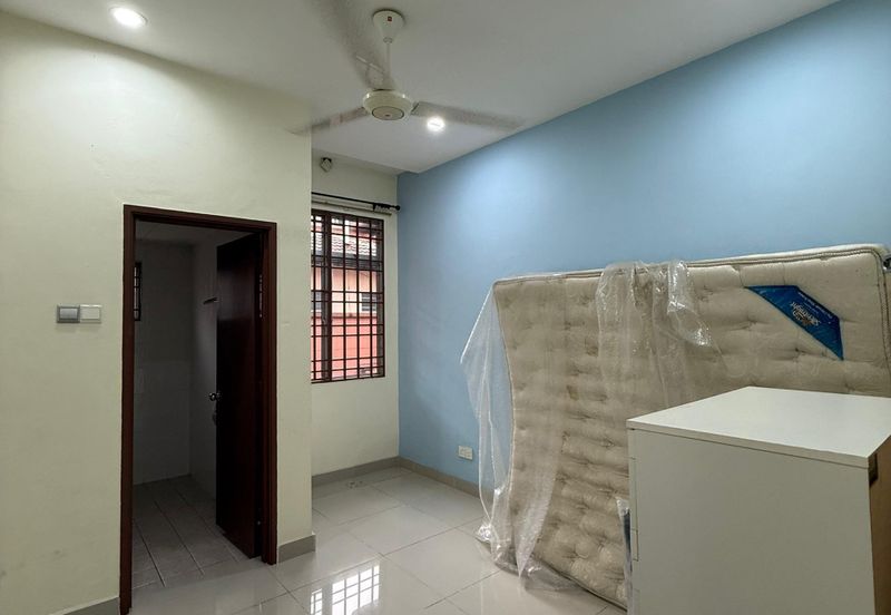 Canal Gardens, Kota Kemuning