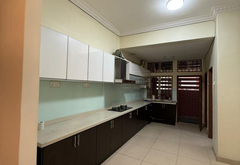 Canal Gardens, Kota Kemuning