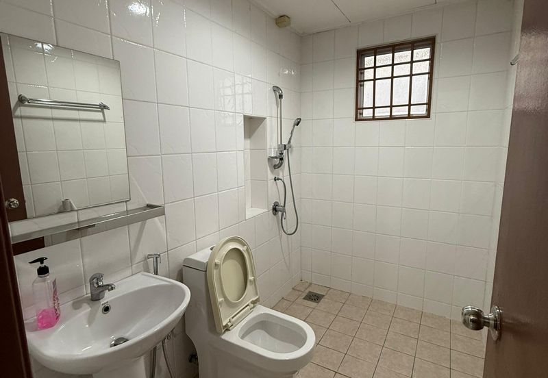 Canal Gardens, Kota Kemuning