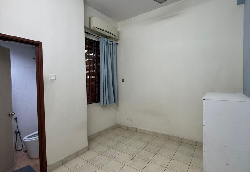 Canal Gardens, Kota Kemuning