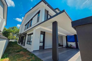 Freesia Residences @ Tropicana Aman