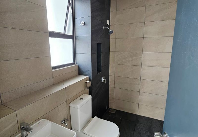 Robin @ Bandar Rimbayu