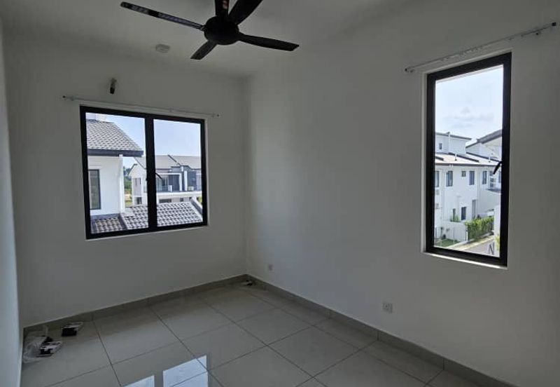 Robin @ Bandar Rimbayu