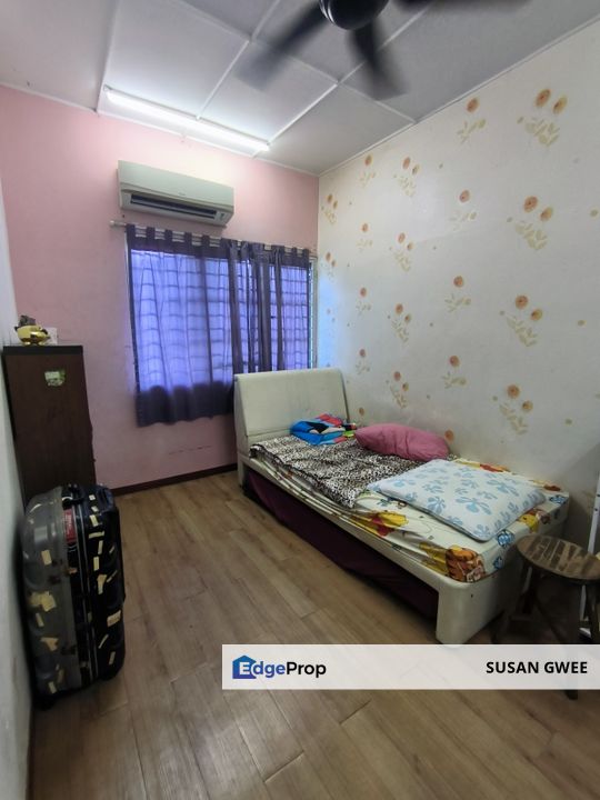 Double storey link house (extended unit) at SS2 Petaling Jaya for Sale, Selangor, Petaling Jaya